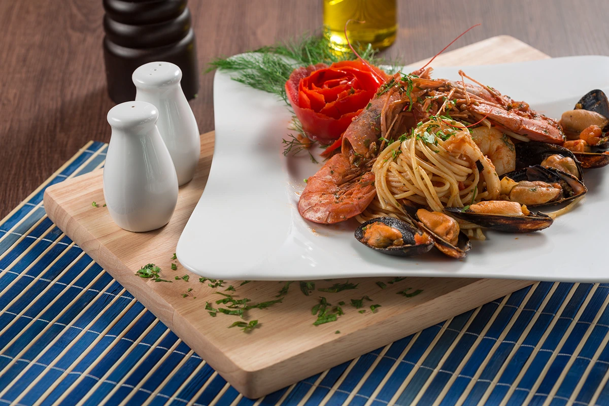 Paella food styling